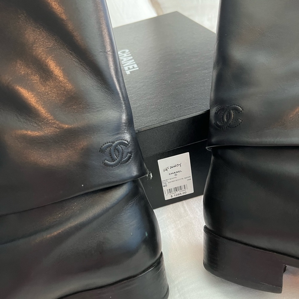 CHANEL Black Leather Mid-Calf Fold-Over Ankle Boots - Picture 8 of 13